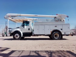 CAMION DE SERVICIO - INTERNATIONAL-4300 SBA 4X2 - 09652 - 1